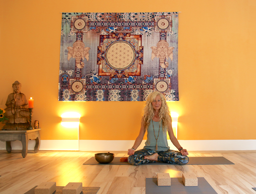 YogAnanda - Gabriela Jansen
