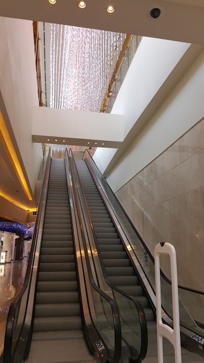 Photos of Phnom Penh Duty Free Store