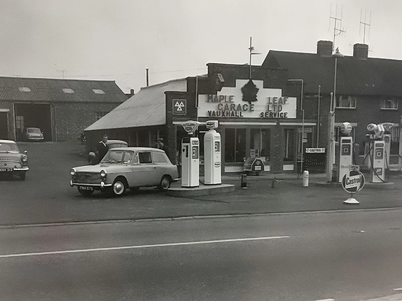 Maple Leaf Garage Ltd photo