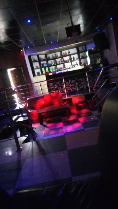 Photos of La Soir&eacute;e Lounge,