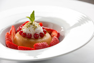 Photo n°27 de Les Saules Restaurant - Younan Collection à Fontenay-sur-Loing (Bar)