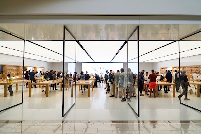 Photos of Apple Chestnut Hill