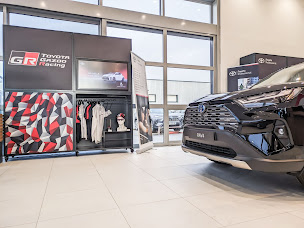 Photo n°5 de Toyota Pontivy - Cobredia à Noyal-Pontivy (Vendeur de voitures d'occasion)