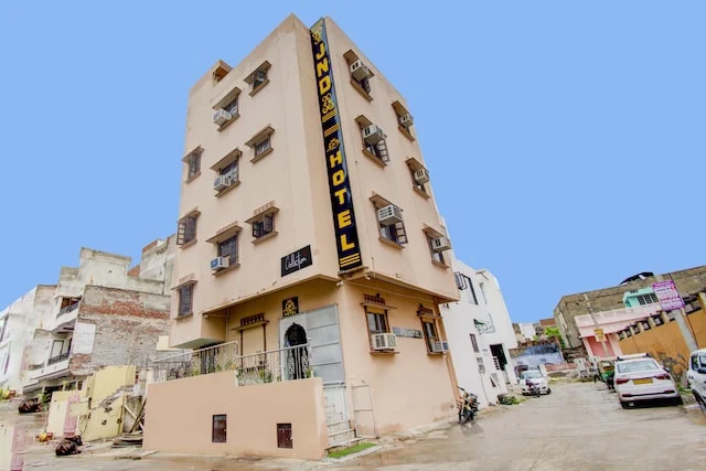 OYO Hotel J.N.D