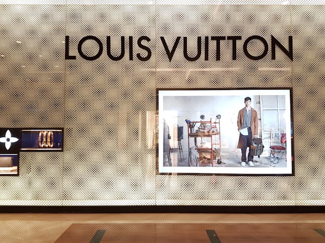 Louis Vuitton Pacific Place (@guslansabhani.louisvuitton