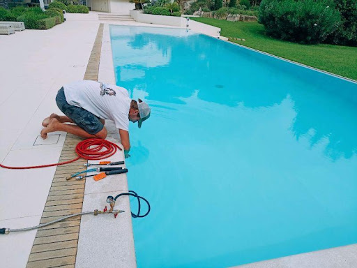 Photo de Assist'piscine Services à Grasse (06130;06520)