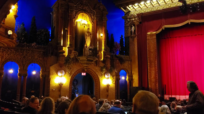 Louisville Palace Theatre by null