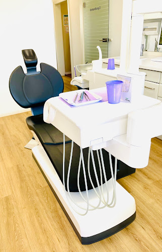 Zahnarzt Lucy Kleffling