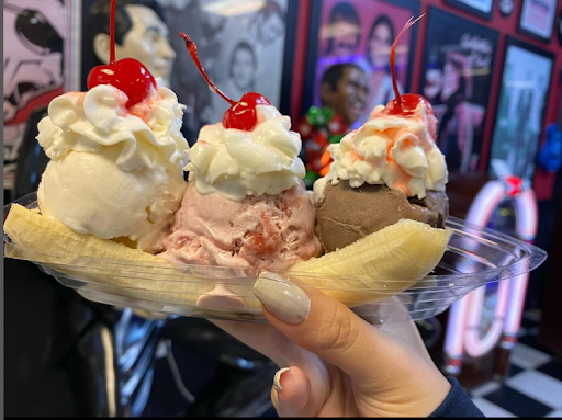 Sh-Booms Ice Cream & Sweets - Thumbnail