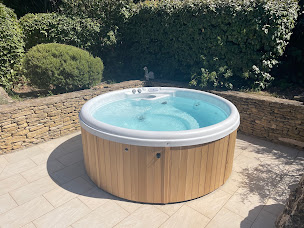 Photo n°5 de O Palines Piscines EURL à Salon-de-Provence (Société de construction de piscine)