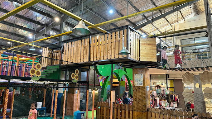 Rumah Pohon Playground, Venus Cimahi