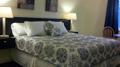 Photos of Ludington Pier House Motel