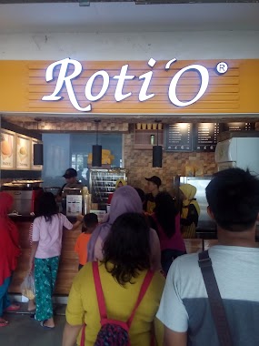 Roti'O, Author: Bayu Hernanto