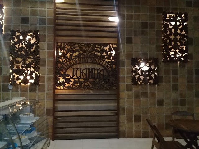Pasteleria y Panaderia Juanita