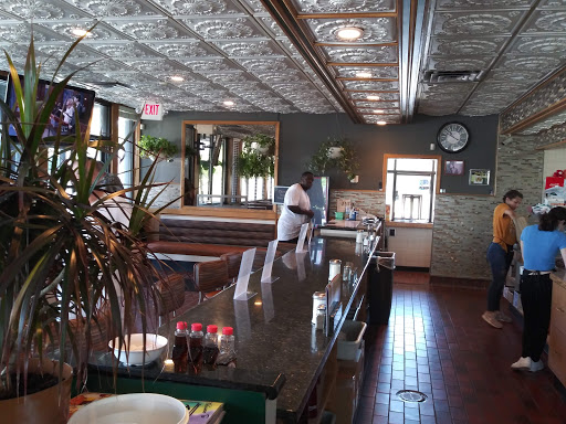 Fino's Family Dining - Thumbnail