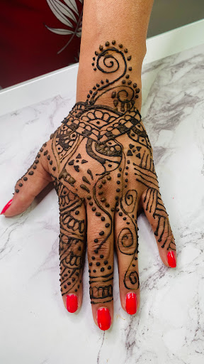 Esthetician: Preet Kalsi - Thumbnail