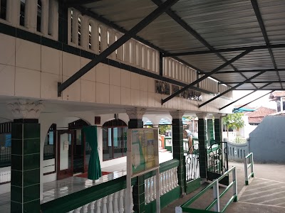 Photos of Masjid Jami Miftahussalam-Cikaret Gg Pangumbahan Rw. IV