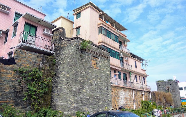 Kat Hing Wai Walled Village