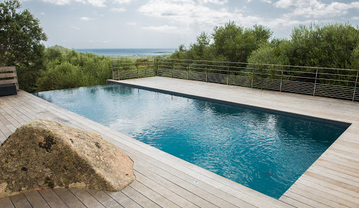 Photo de Ma Pool by STE Services Piscines - Création Réalisation Entretien de piscine haut de gamme en Corse du Sud à Bonifacio (20169)