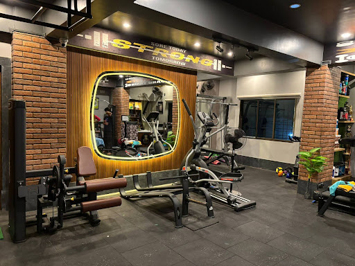 ROYAL FITNESS UNISEX GYM