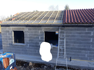 Photo n°3 de France peinture renovation et entretien de l'habitat à Lanobre (Peintre en bâtiment)