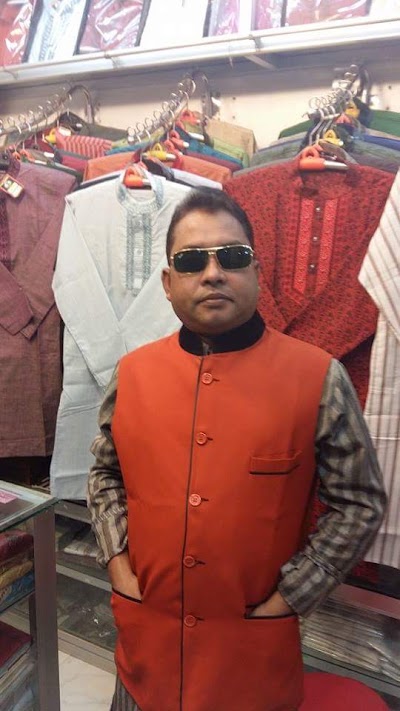 Photos of Trust Fashion