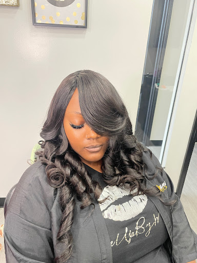 Mane Couture - Visual