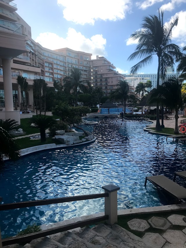 Selina Cancun Hotel Zone