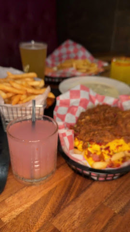 Old Tom's Sports Bar Kendall by null