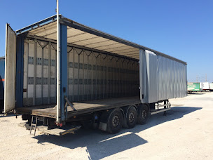 Photo n°12 de GLOBAL EXPORT à Cheval-Blanc (Exportateur de véhicules)