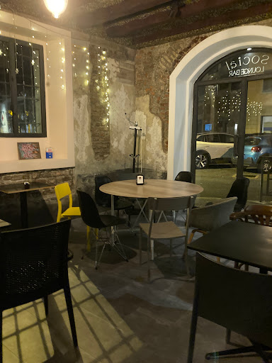 Social Lounge Bar - Thumbnail