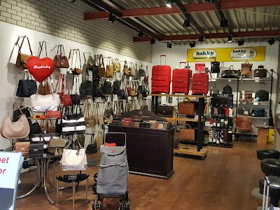 Schoenmakerij Sleutelmaker Hakky Ommoord, Gemeente Lansingerland, South 10 421 4147)