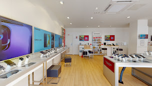 Photo n°16 de Boutique SFR Amiens à Amiens (Opérateur téléphonique)