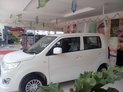 Photos of Suzuki Mobil Gunawan