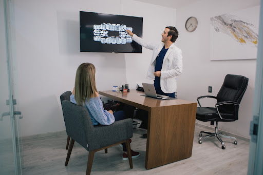 Clinica Dental Bajío Dental Esthetics - Thumbnail