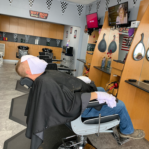 Pit Stop Custom Cuts - Visual