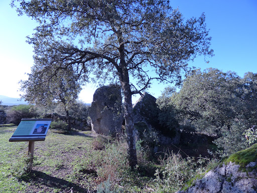 Piedra del dedo meñique Gallery - Spain