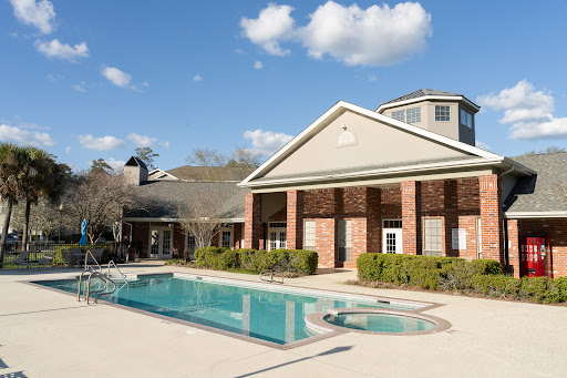 Mandeville Lake Apartments - Thumbnail