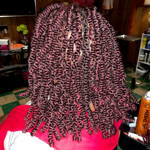 Tara House of Stylez