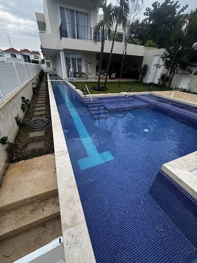 Aqua Cleaners Pool Solutions