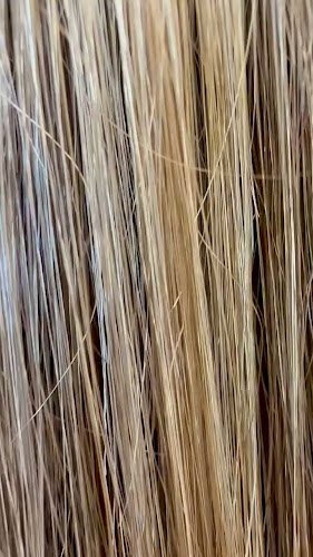 Opinii despre HELIE COIFFURE în Caen - Salon de coiffure