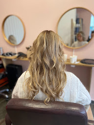 Photo n°19 de SUNNY HAIR COIFFEUR TOURCOING à Tourcoing (Salon de coiffure)