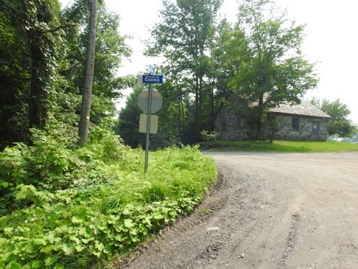 École Tibbits Hill - Visual