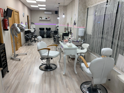 R&B Peluqueria y Estética en Fuenlabrada Gallery - Spain