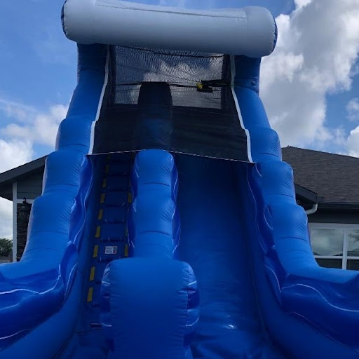 Bounce With Me - Visual
