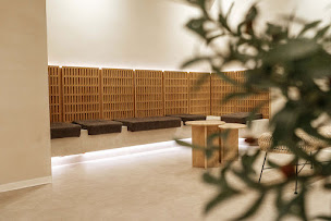 Photo n°6 de Docteur Julie Lanquetin à Marseille (Dentiste)