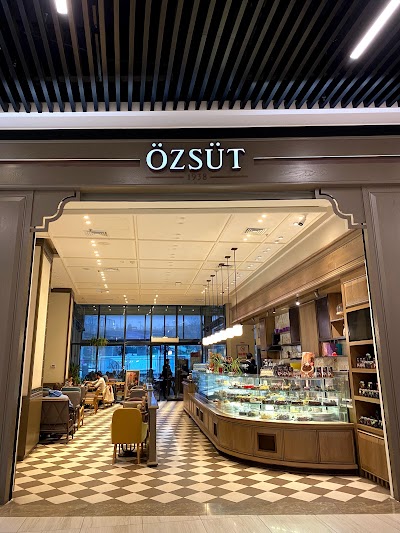 Özsüt