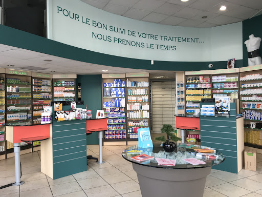 PHARMACIE TOLSTOI