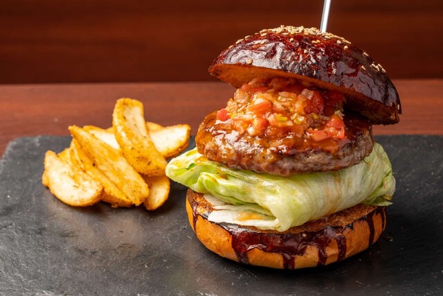 Luxe Burgers — photo 9