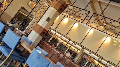 Photos of Eric Kayser Riverside